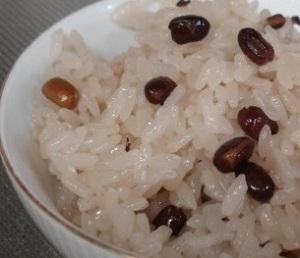 古代米赤飯