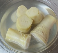 初物はタケノコご飯