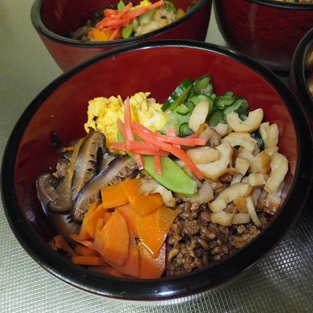 つがるロマンde六色丼