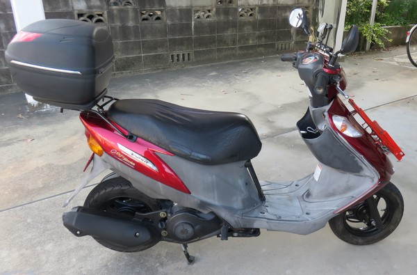 駄犬コッキーの寝言 アドレスｖ１２５にフロントキャリアつけてみた