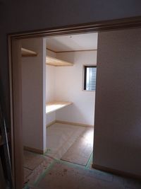 クロスを張っています