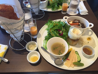 ランチで打ち合わせ〜