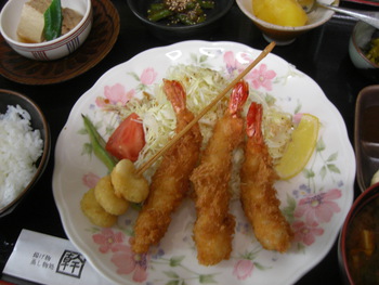 ヒレカツじゃない定食