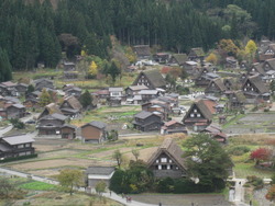 旅行記♪２日目はここへ。。