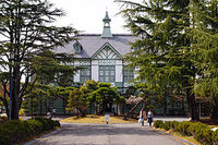 奈良女子大学の先輩で同じ業種の方にお会いしました