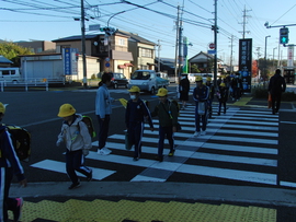 今日から交通安全週間です