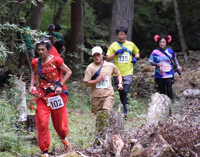 ダモンデトレイル開催①・・・紅葉間近の県民の森