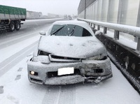 凹んでしまいました・・・