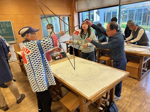 幸田町＆田原市役所　合同けんか凧づくり教室　開催