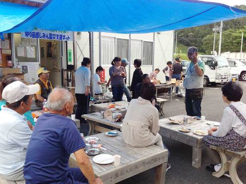 東北交流の旅　最後の目的地　石巻市飯野川仮設    焼きそばにて交流