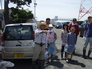 前芝海岸でクリーン大作戦