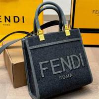 FENDI ハンドバッグ フェルト グレー ROMA ロゴ ゴールド金具 フェンディ