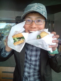 ☆本日も野のバーガーが出ます♪☆