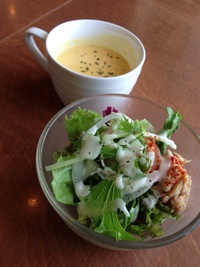 ＰＯＰ　ＦＯＯＤさんで  ランチ  ☆