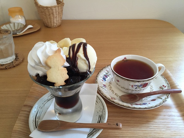 カフェ＆ダイニング　ニコナ　　さん　で　　お茶ＴＩＭＥ　　☆