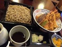 手打ちそば　　和楽庵　　さん　で　　ランチ　　☆
