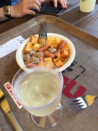 ユカタン・ベースキャンプ・グリル　で　また　一杯　☆