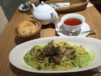 アフタヌーンティー　ティールーム　で　ランチ　☆
