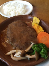 グリル　　ヒネもス　　さん　　で　　ランチ　　☆