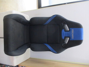 レカロ RECARO シート SR-7F LASSIC ブルー ブラックをお買取りさせて頂きました。