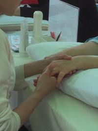 出店者さまのご紹介　POLA新城さん