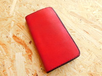 真っ赤なスマホケース